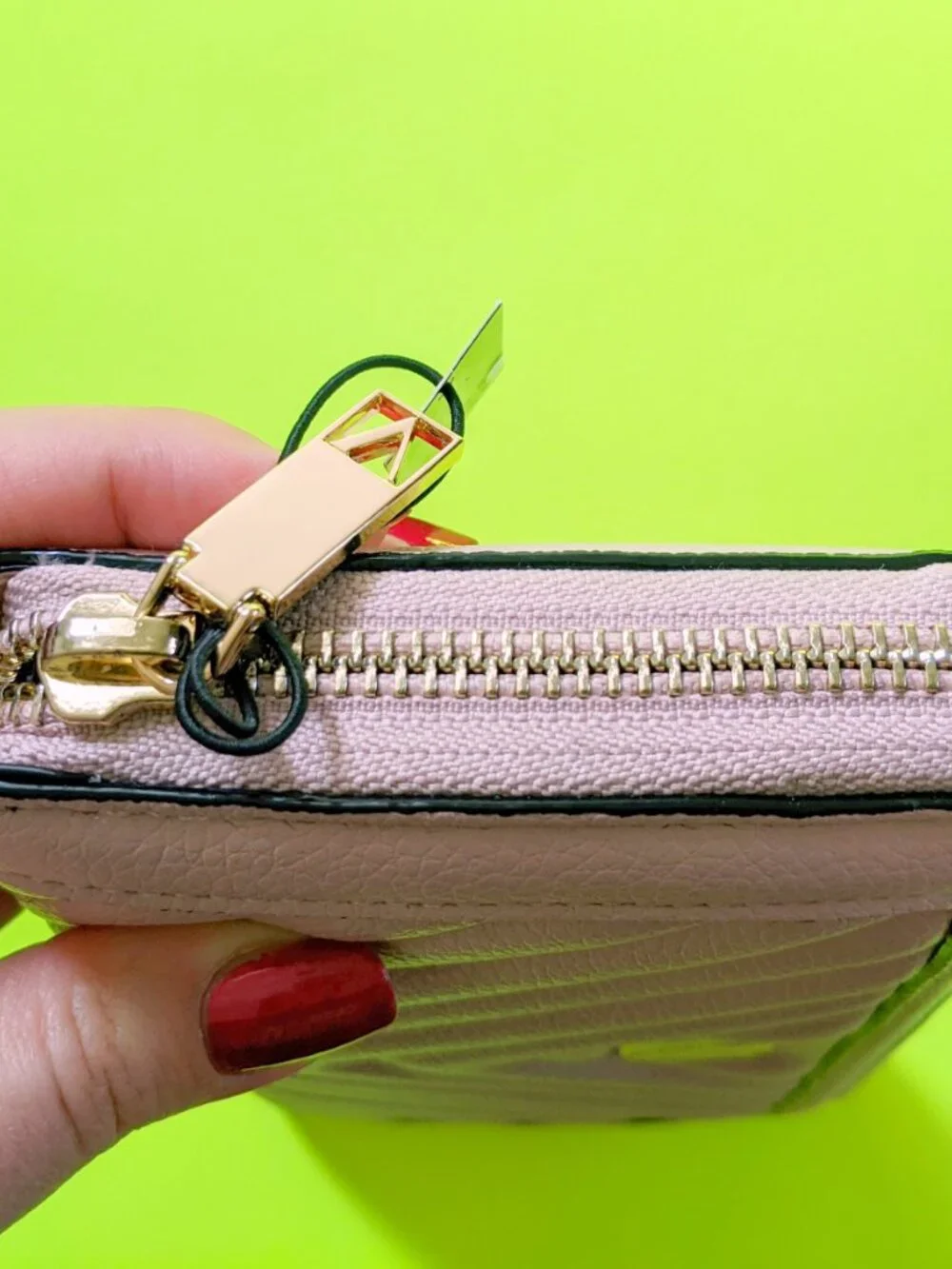 Victoria's Secret Pink Zipper VICTORIA Wallet - Limited Edition - Picture 6 of 6